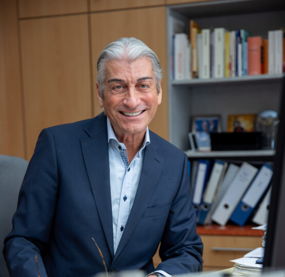 Andreas Christ {{brizy_dc_image_alt imageSrc=