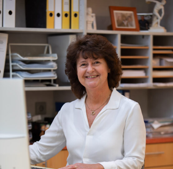 Brigitte Ullsperger {{brizy_dc_image_alt imageSrc=